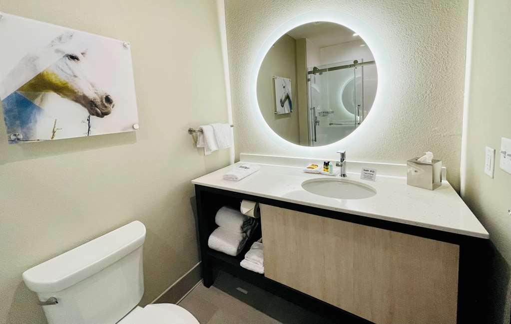 Best Western Plus Executive Residency Jackson Northeast Номер фото